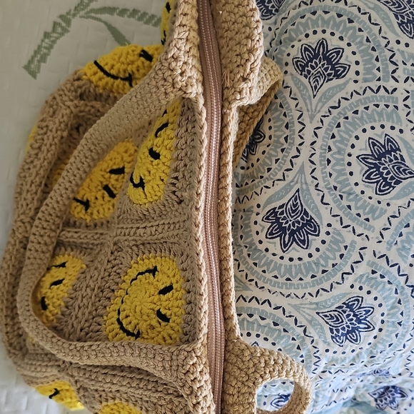 Smiley Face Crochet Tote Bag - Tan and Yellow - Picture 3 of 3